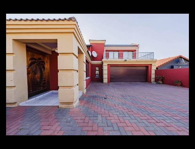 5 BEDROOM HOUSE FOR SALE IN ORMONDE